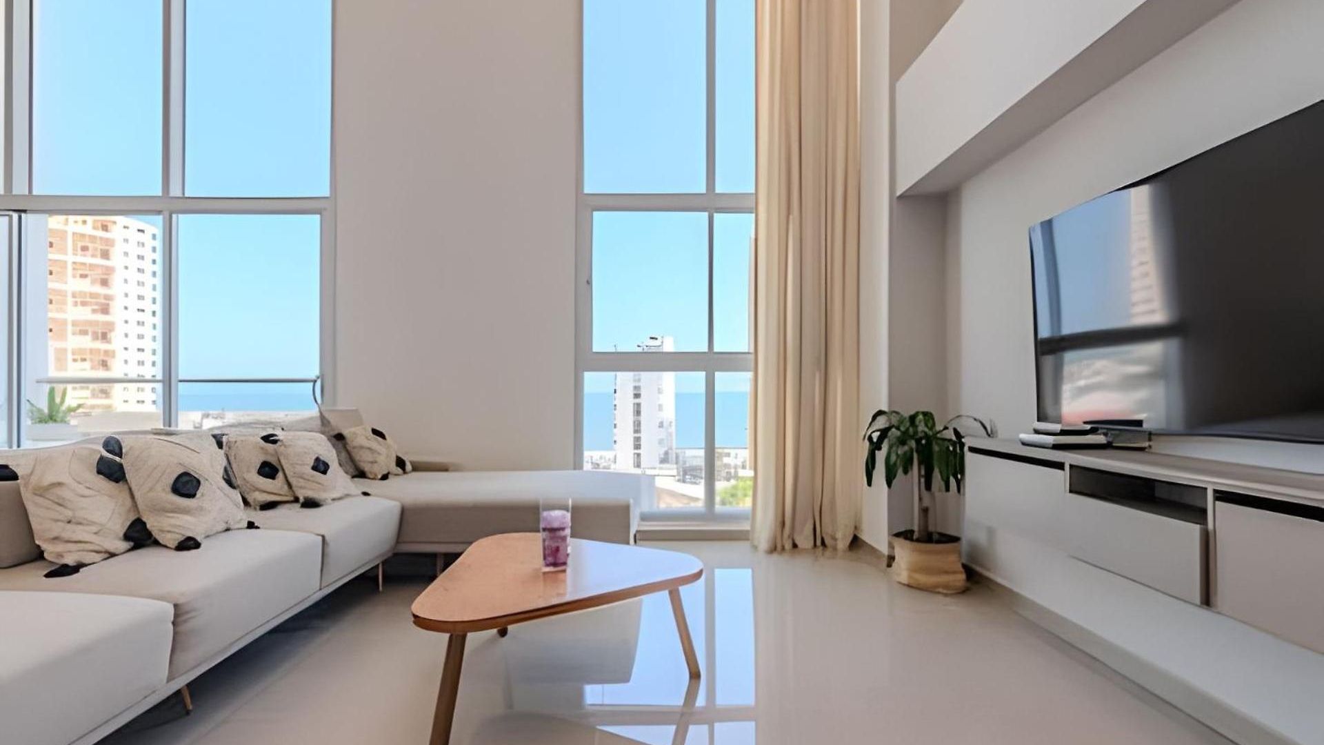 Apartamento Doble Altura Y Lujoso Apto Vista Al Mar *