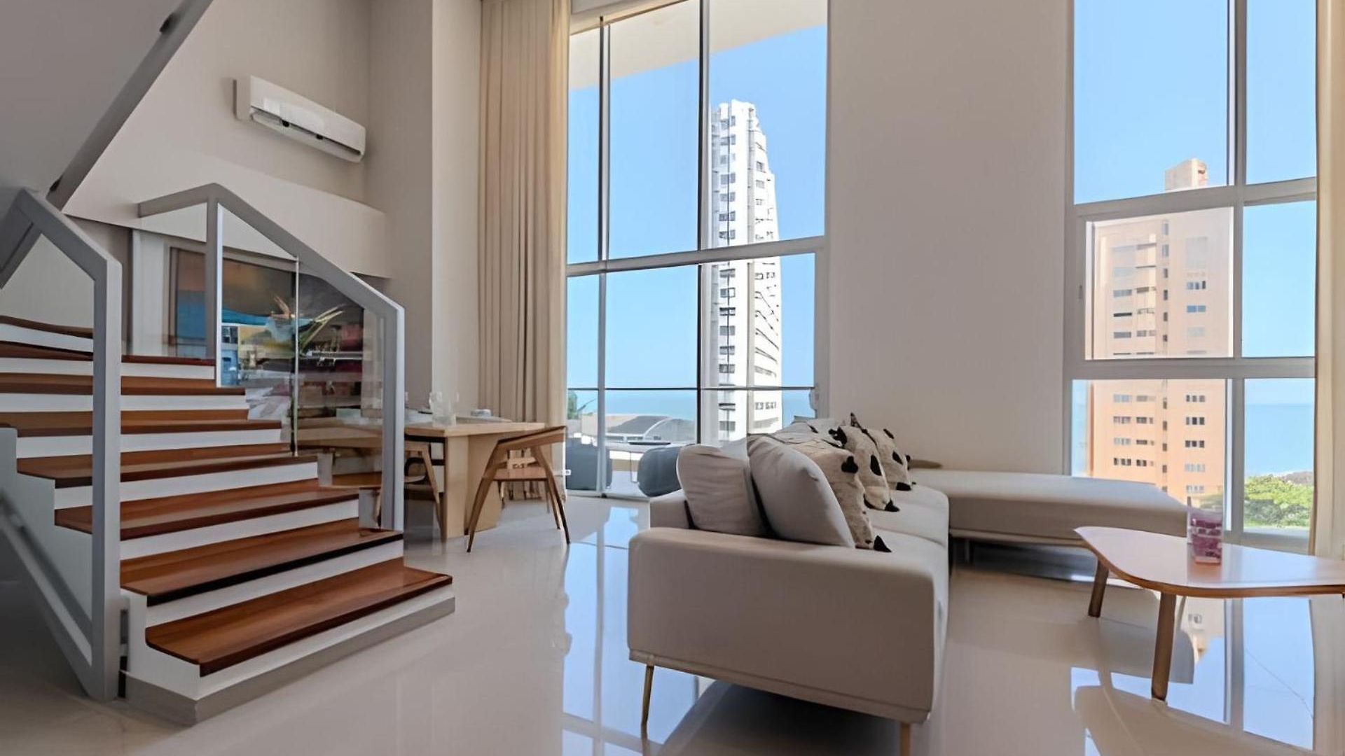 Apartamento Doble Altura Y Lujoso Apto Vista Al Mar