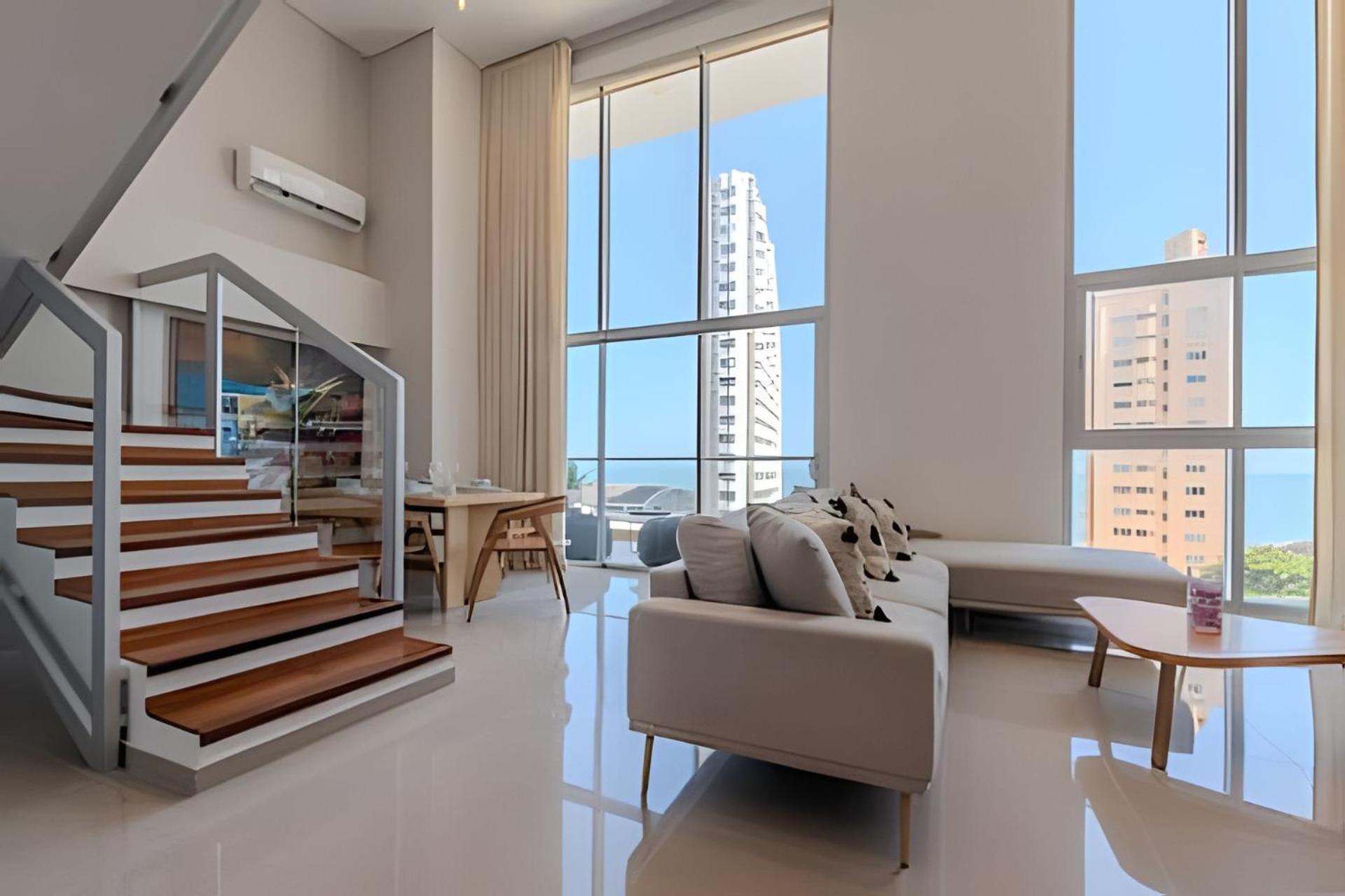 Apartamento Doble Altura Y Lujoso Apto Vista Al Mar
